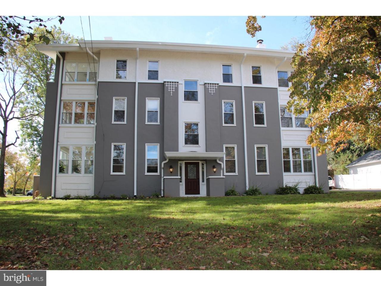 705 Crown Street - Photo 1