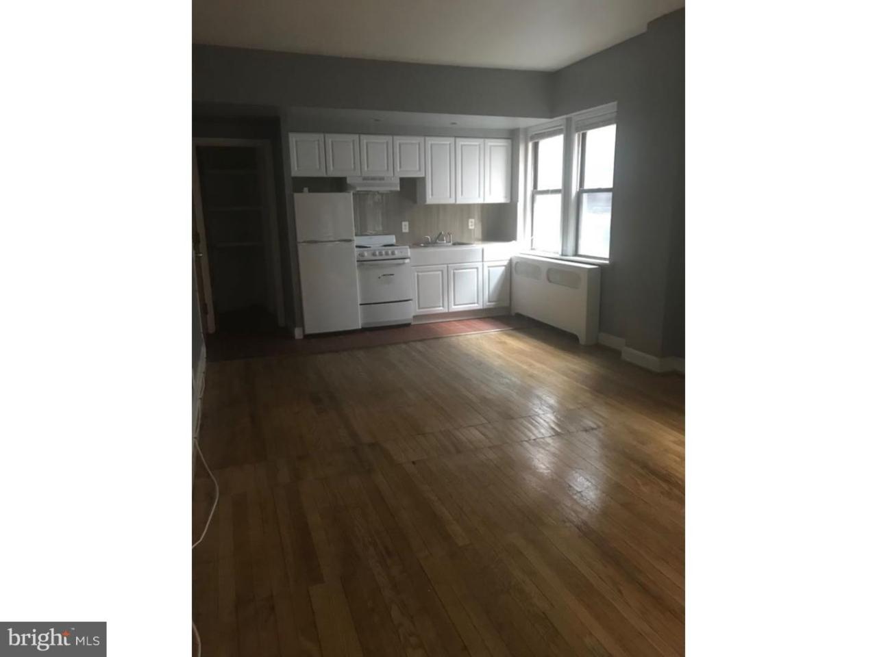1321-23 Spruce Street - Photo 1