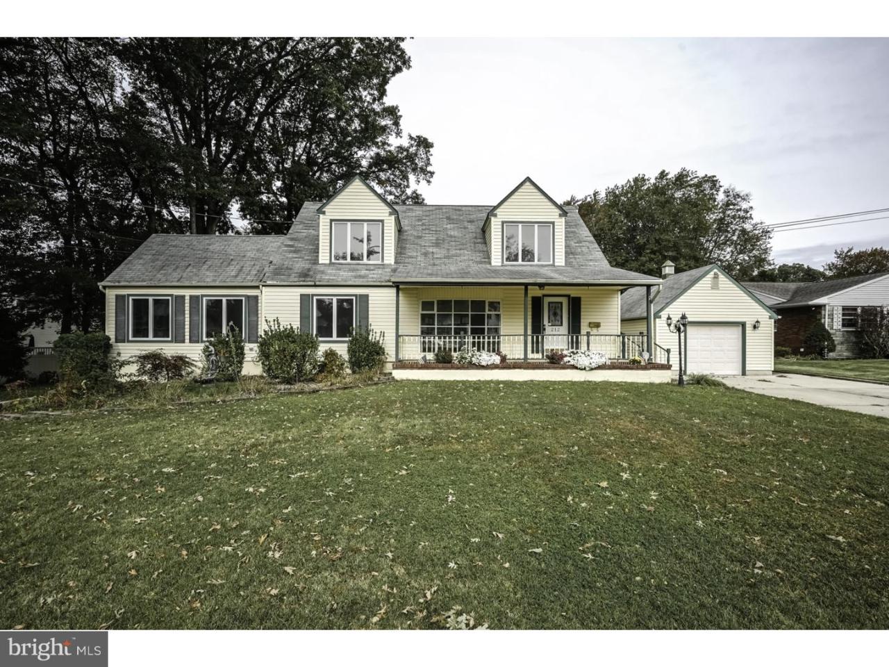 212 Broad Street - Photo 1