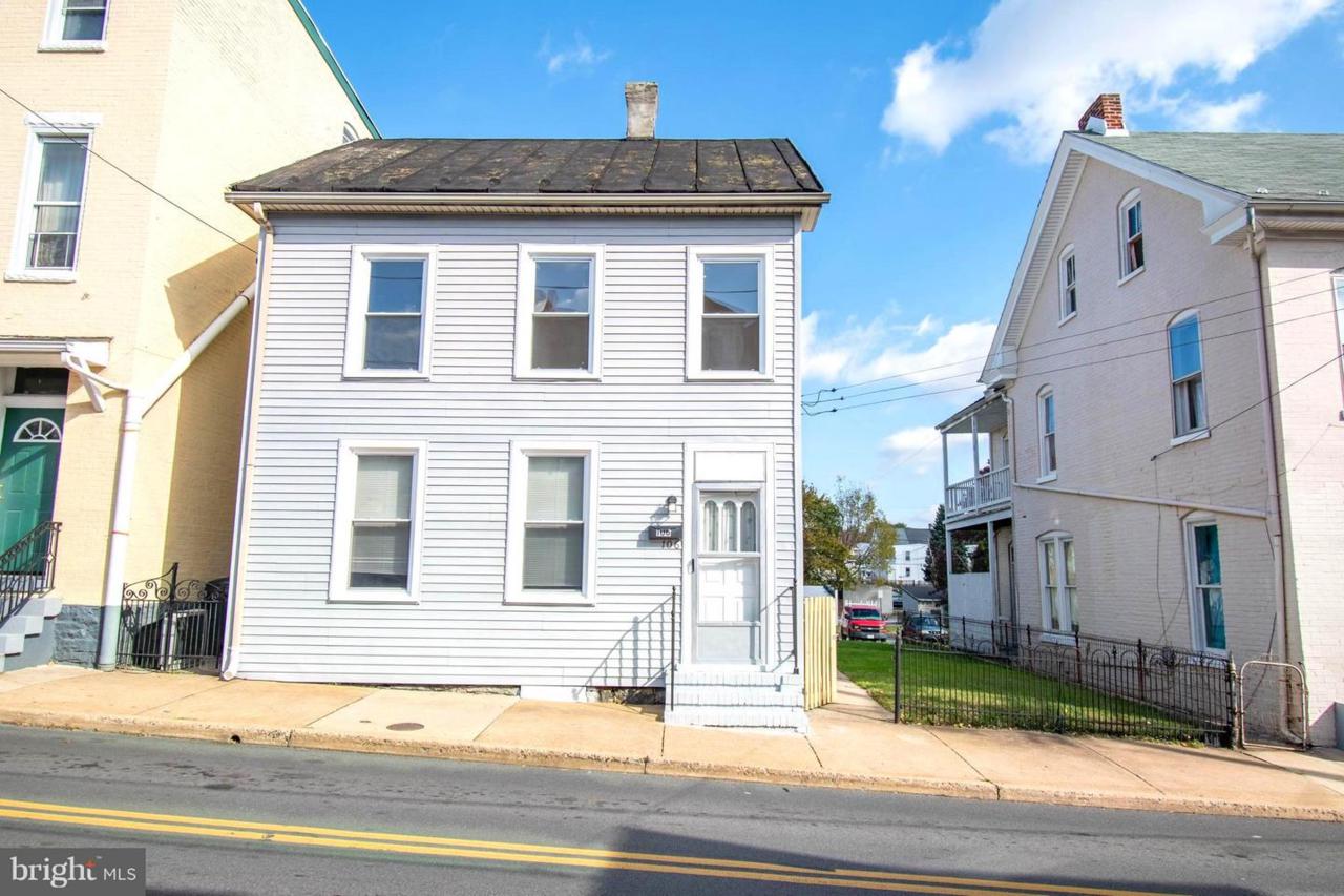 106 East Avenue - Photo 1