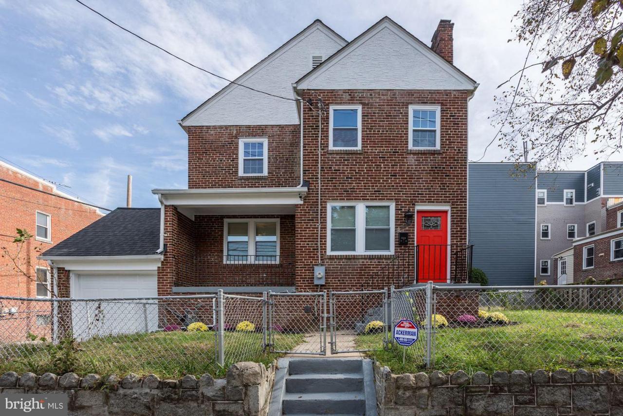 1524 19TH Street - Photo 1
