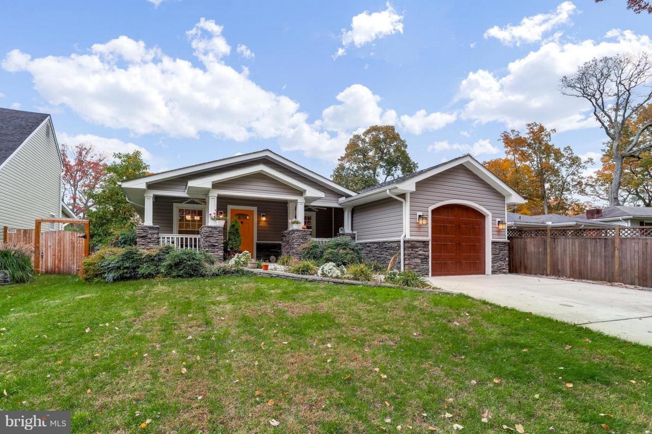 344 South Drive - Photo 1