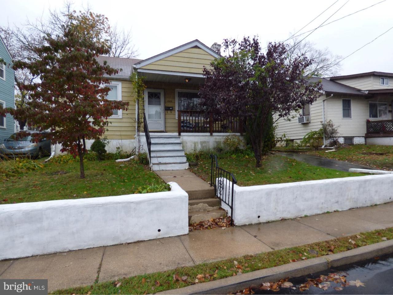 223 Winona Avenue - Photo 1