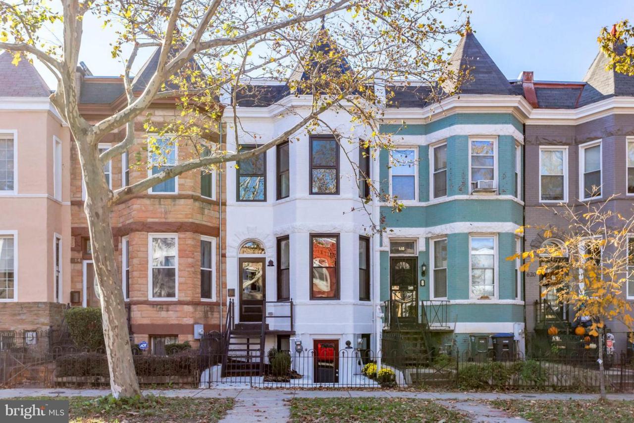 616 14TH Street - Photo 1