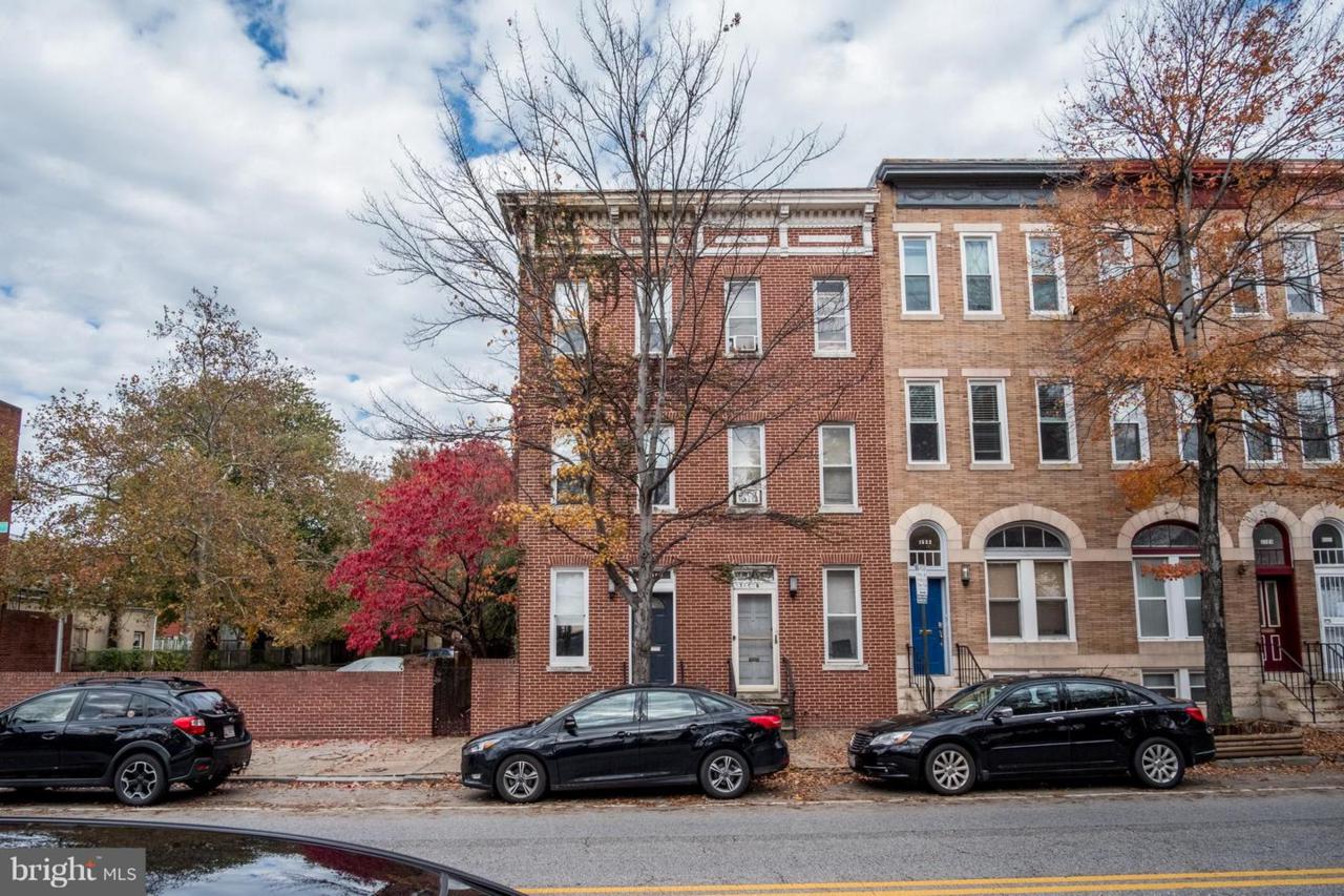 1518 Baltimore Street - Photo 1