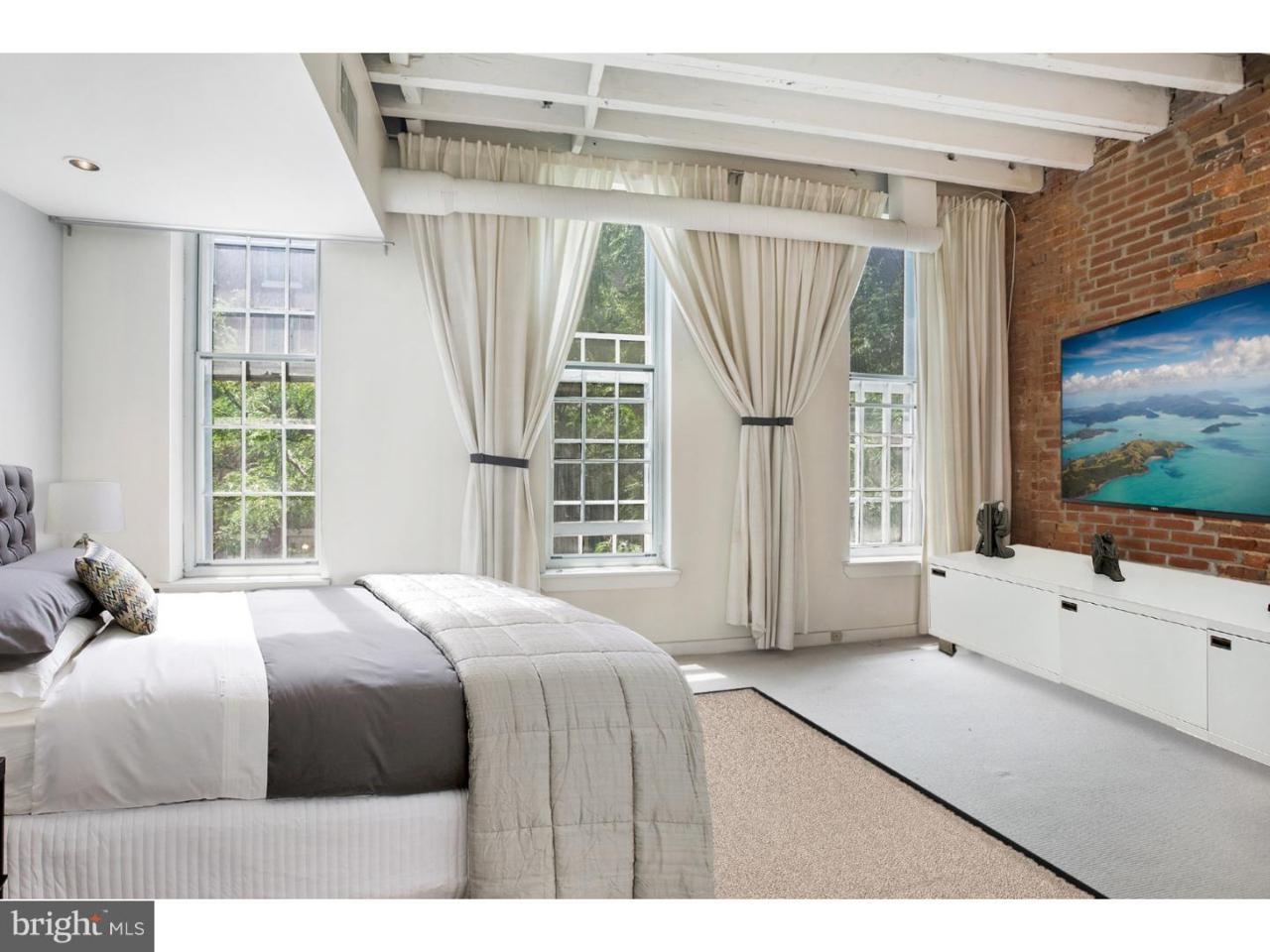 301 Race Street - Photo 1