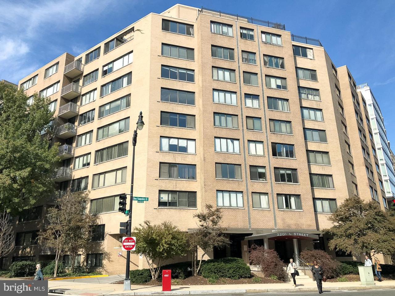2201 L Street - Photo 1