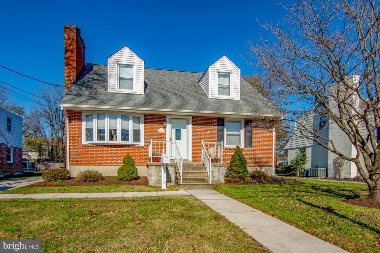 512 Hilltop Drive - Photo 1
