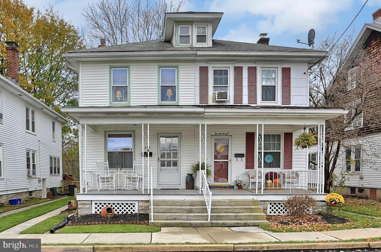 223 Lancaster Street - Photo 1