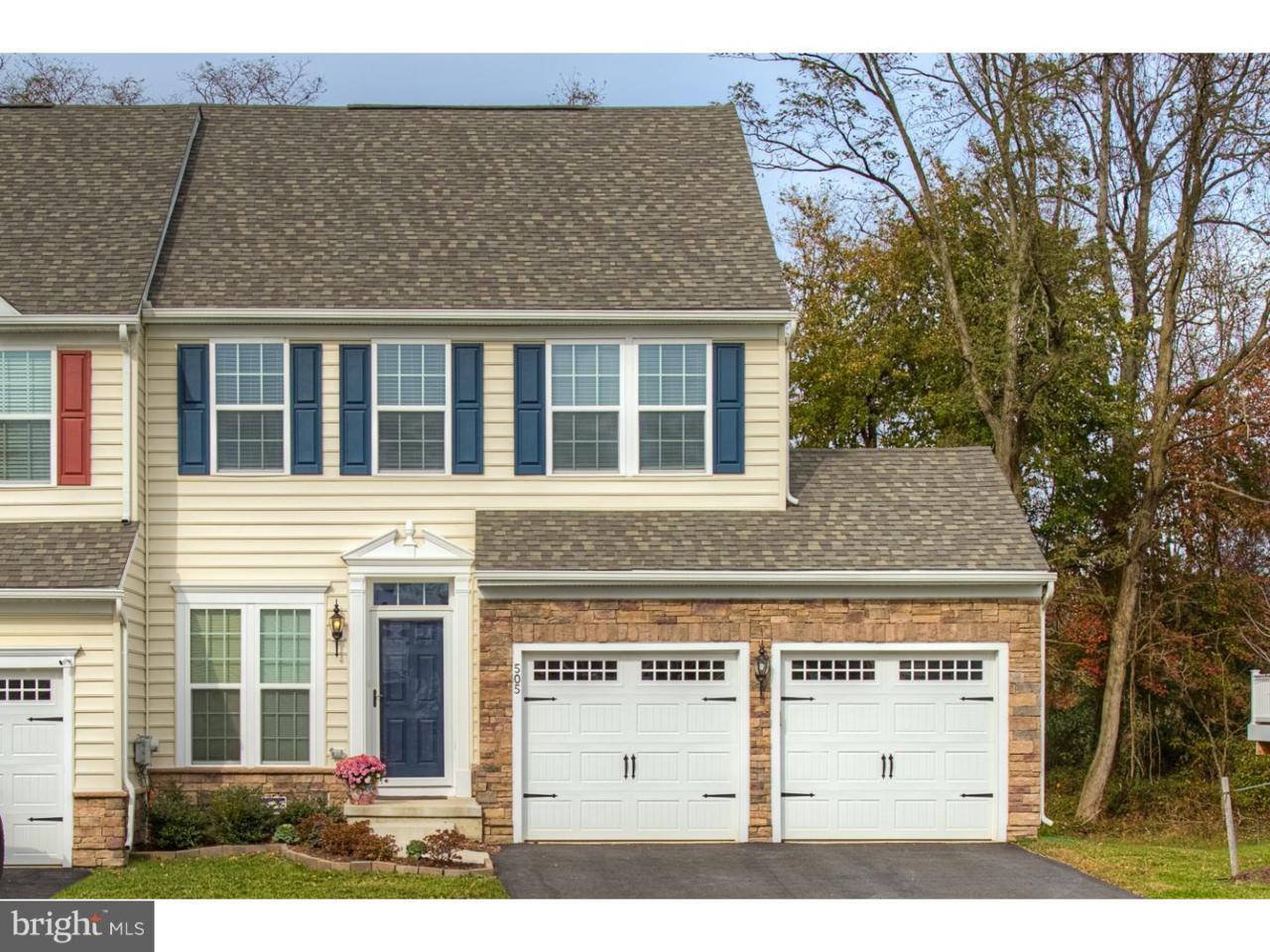 505 Canal Drive - Photo 1