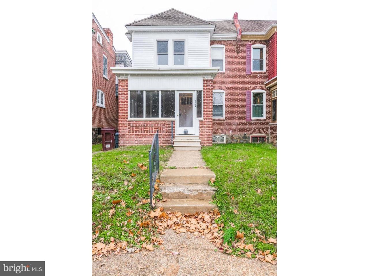 807 28TH Street - Photo 1