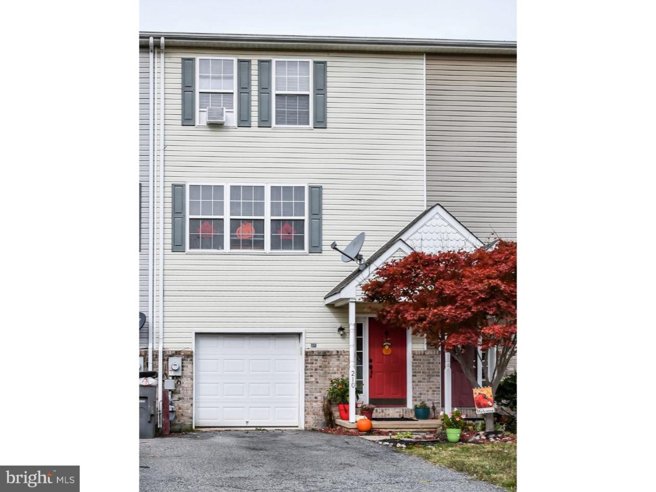 210 Monroe Street - Photo 1