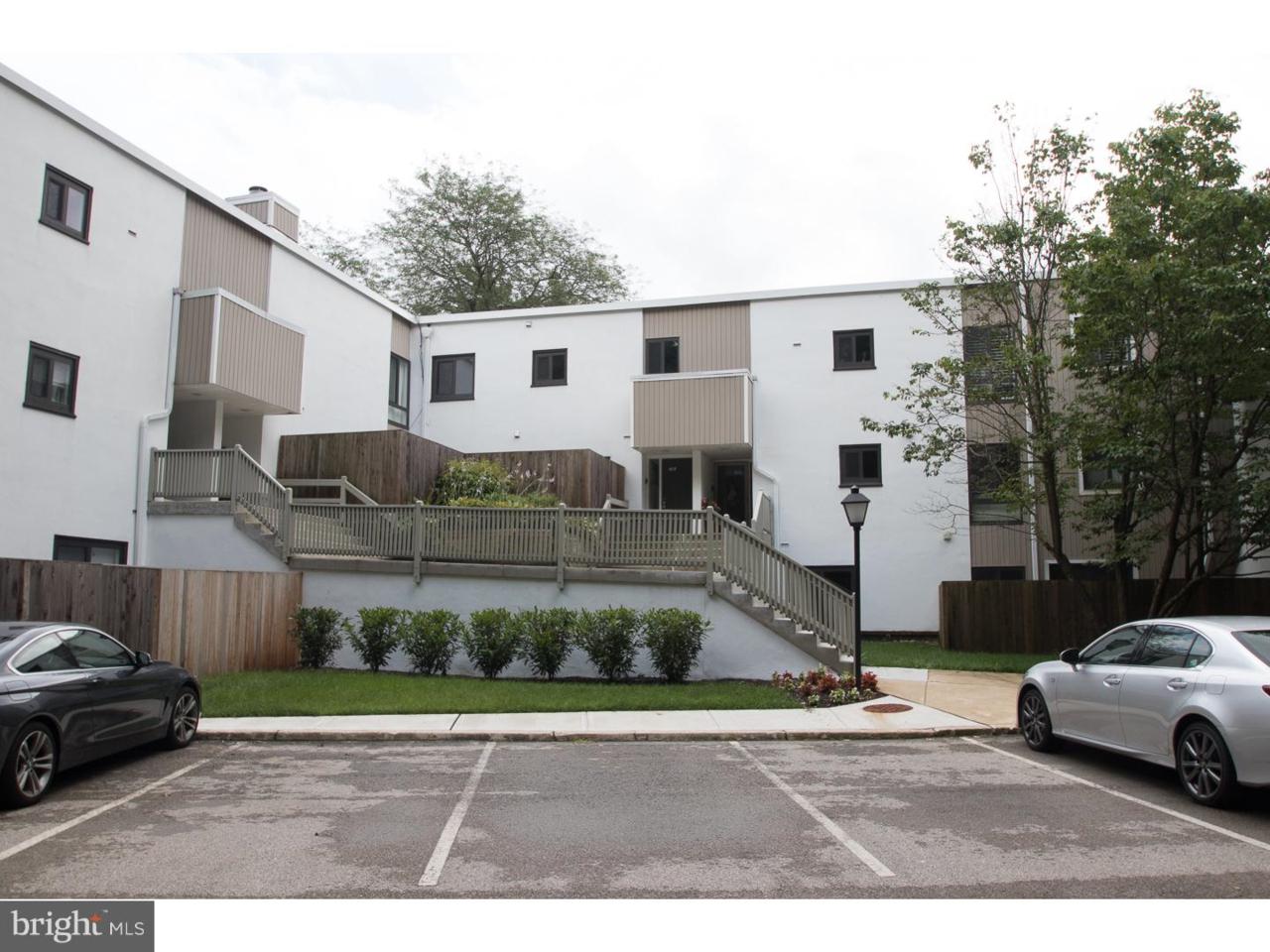 1750 Oakwood Terrace - Photo 1