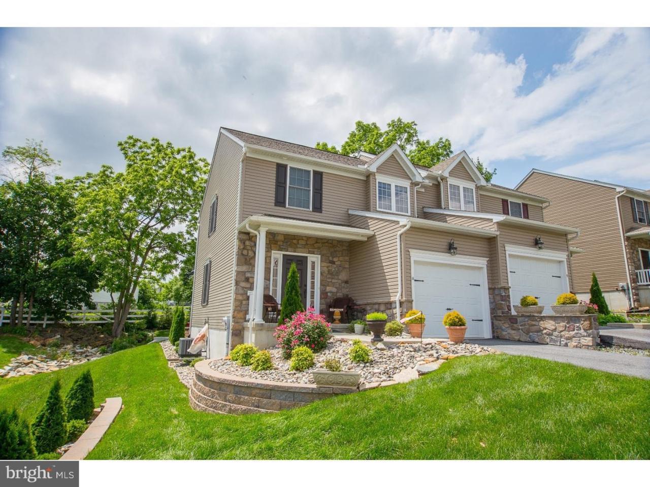 11 Regency Drive - Photo 1