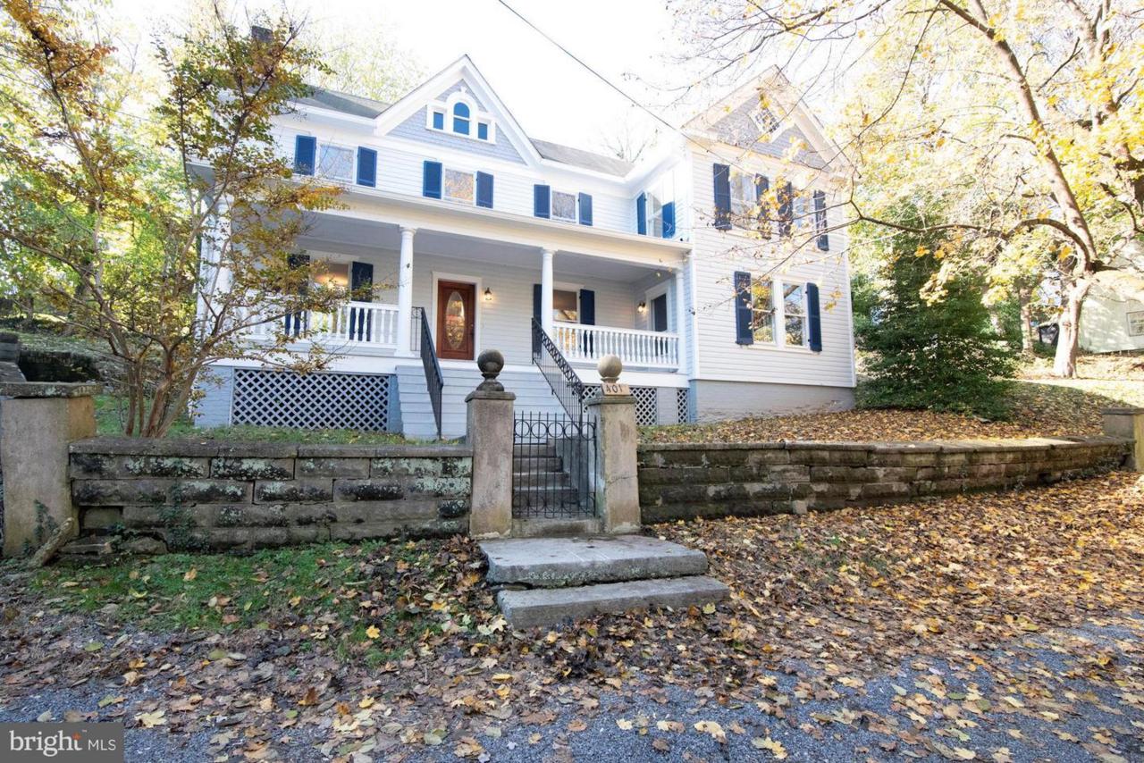 401 Henry Clay Street - Photo 1