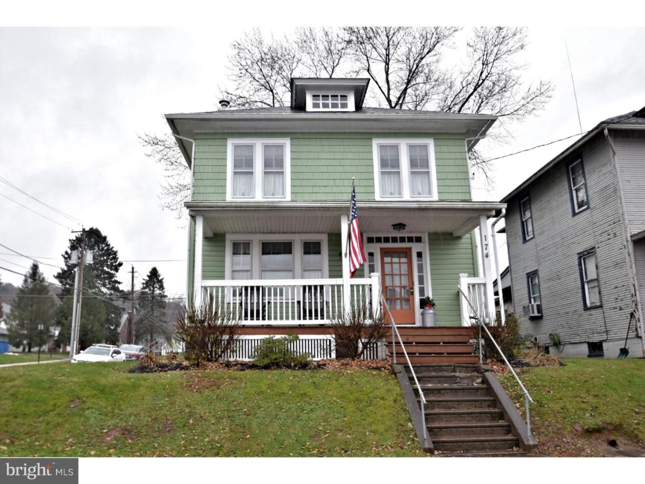 174 Bird Street - Photo 1