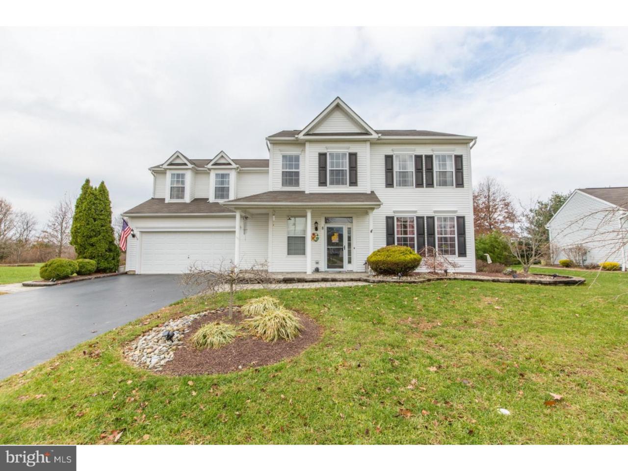 8 Strathmore Way - Photo 1