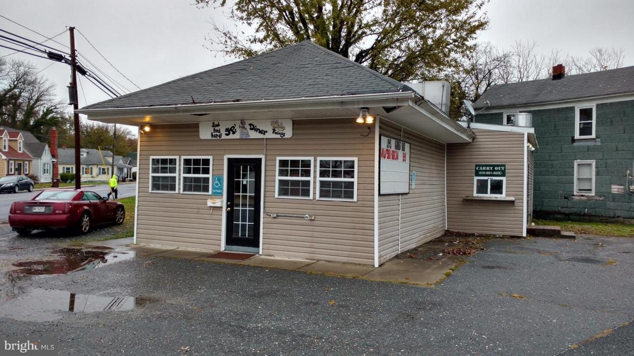 748 High Street - Photo 1