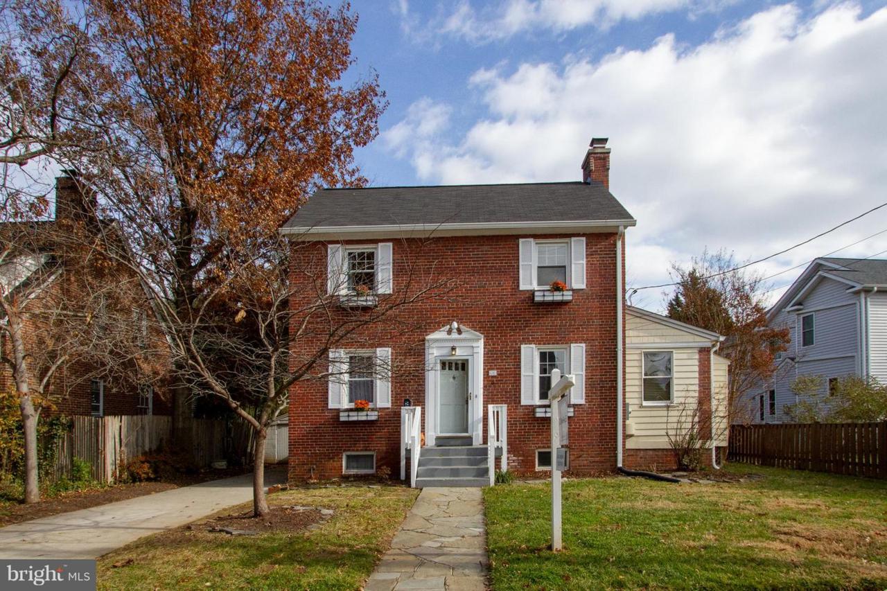 619 Garfield Street - Photo 1