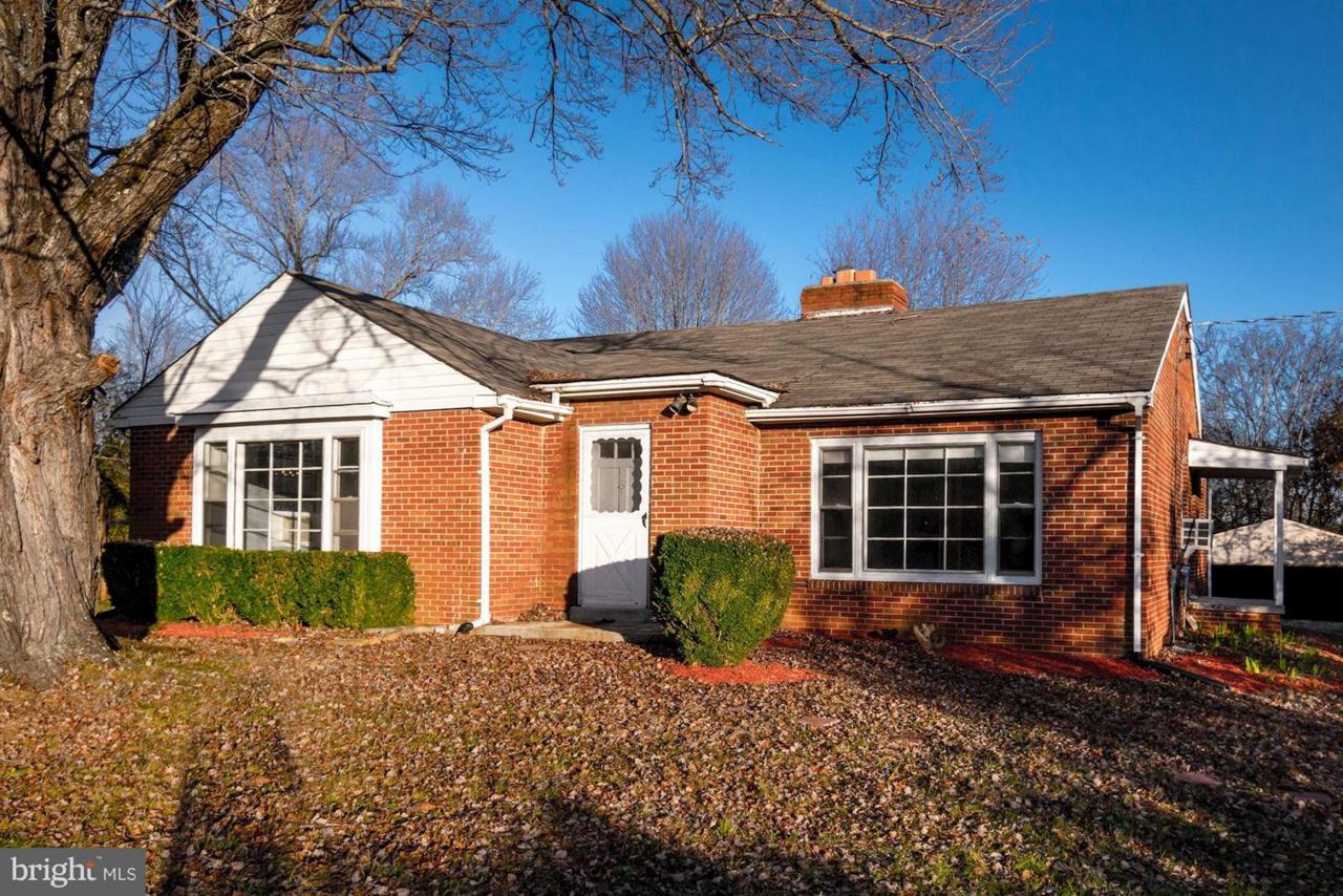 13723 Dumfries Road - Photo 1