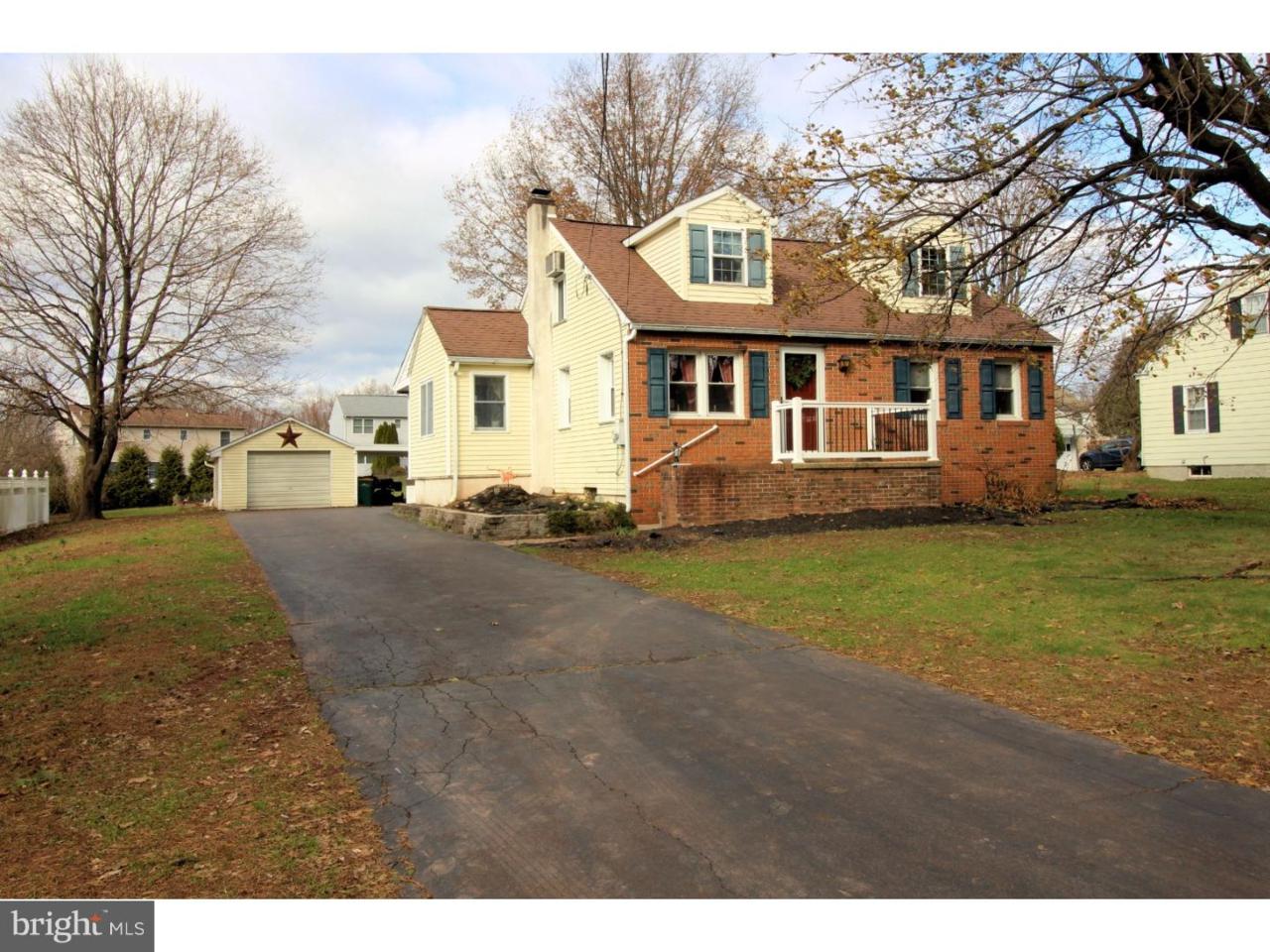 233 8TH Street - Photo 1