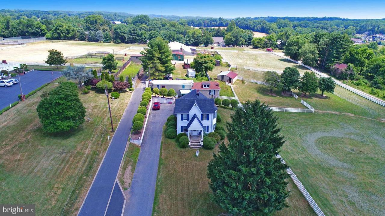 4008 Schroeder Avenue - Photo 1