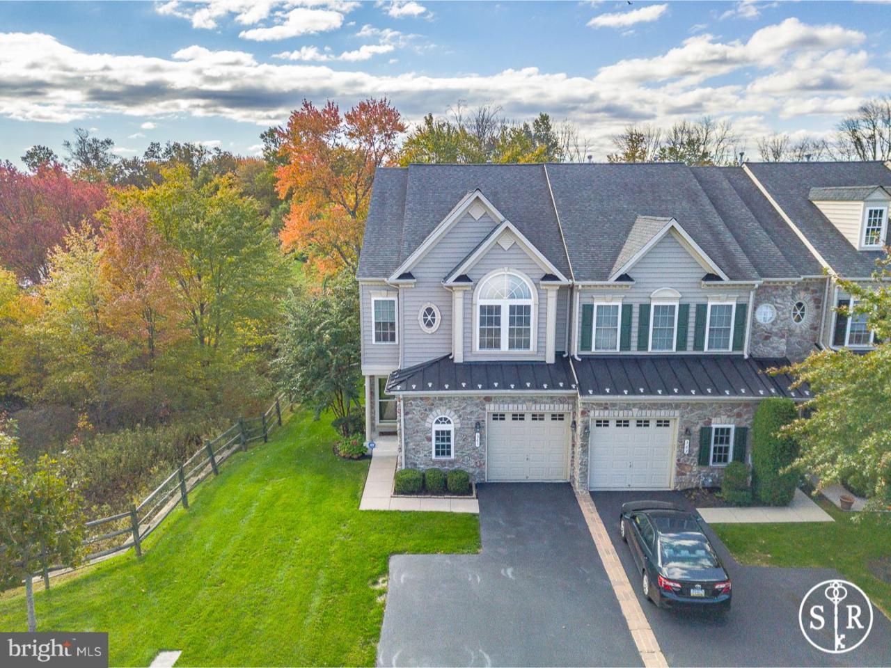 361 Village Way - Photo 1