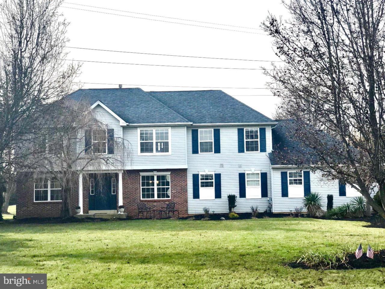725 Gregory Drive - Photo 1
