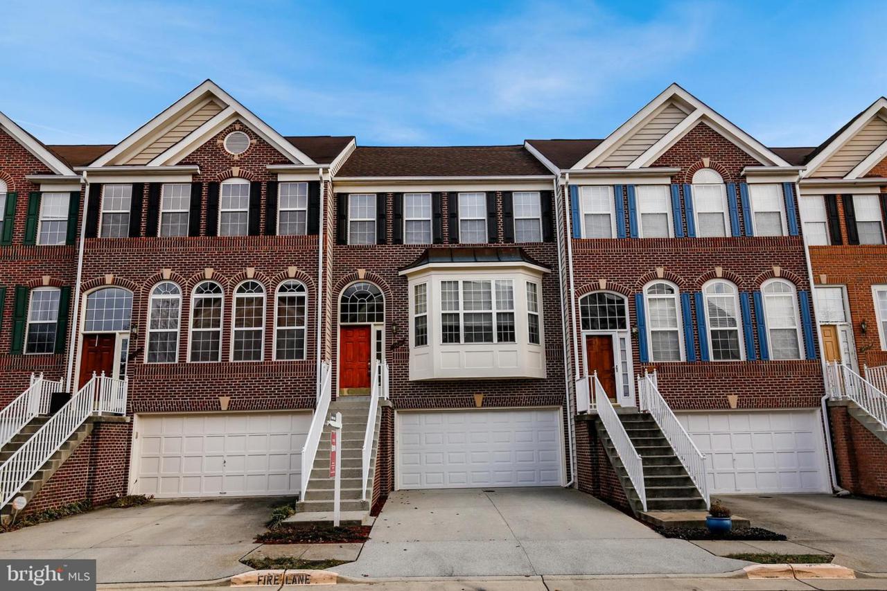 168 Spencer Terrace - Photo 1