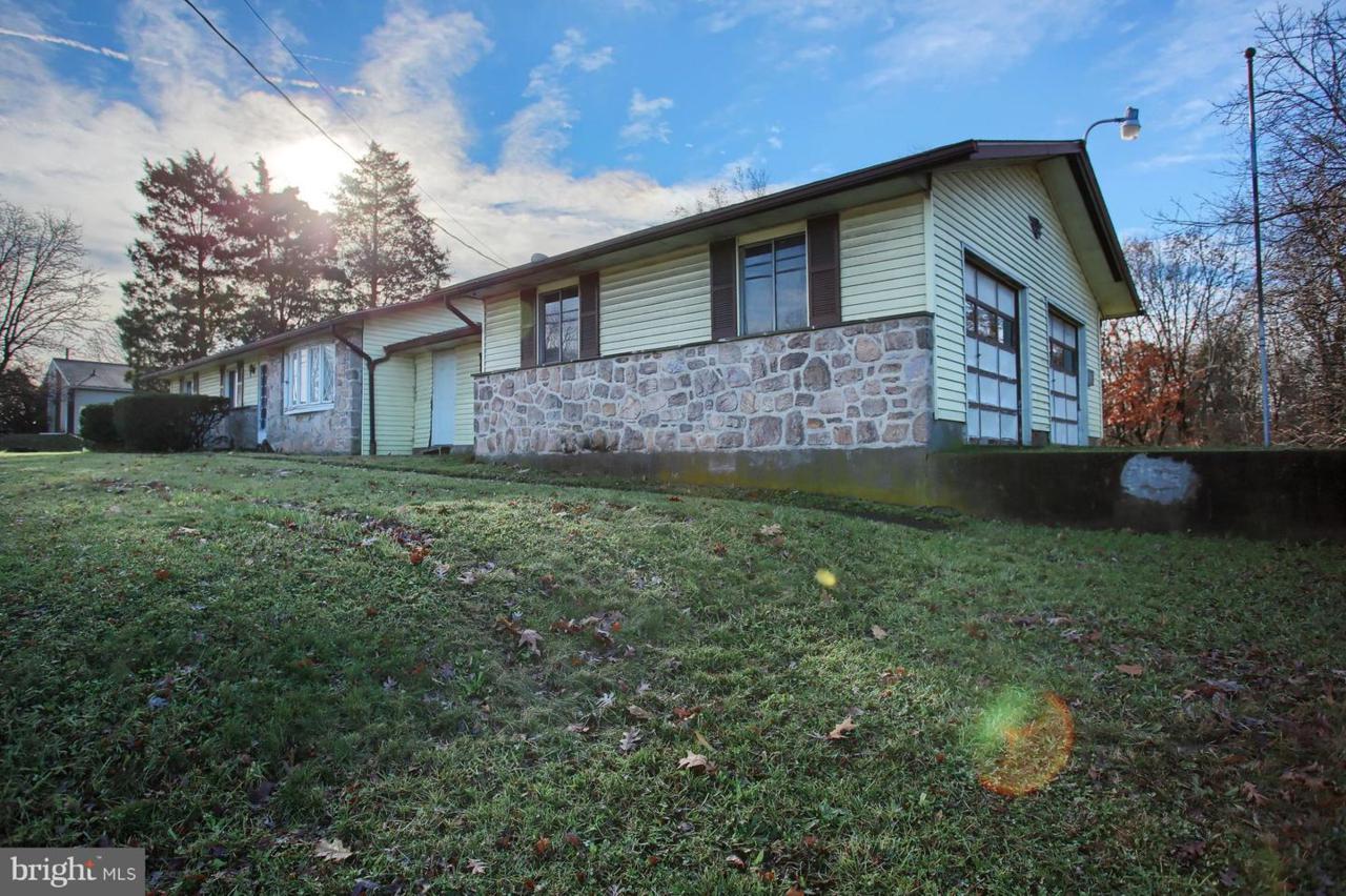 6380 Perkiomen Avenue - Photo 1