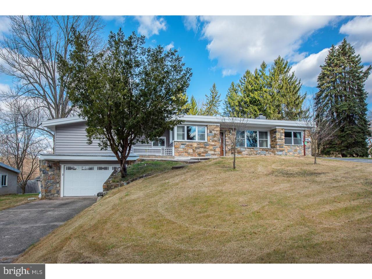 806 Saint Francis Drive - Photo 1