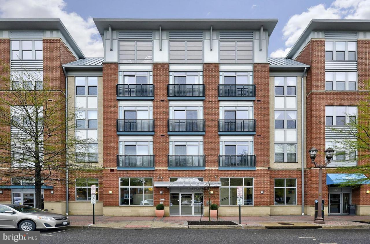 1800 Wilson Boulevard - Photo 1