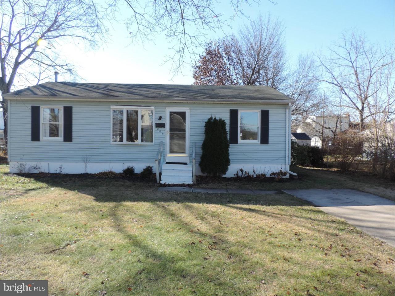 209 2ND Street - Photo 1