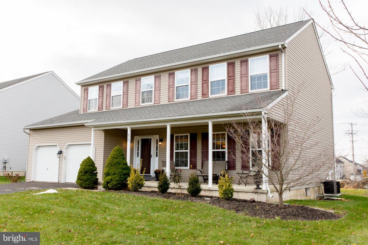 310 Pennington Way - Photo 1