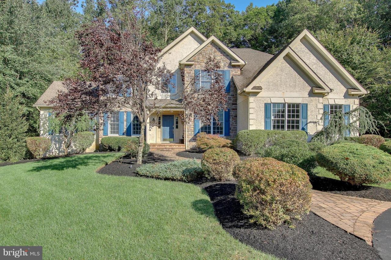 2167 Hawthorne Road - Photo 1