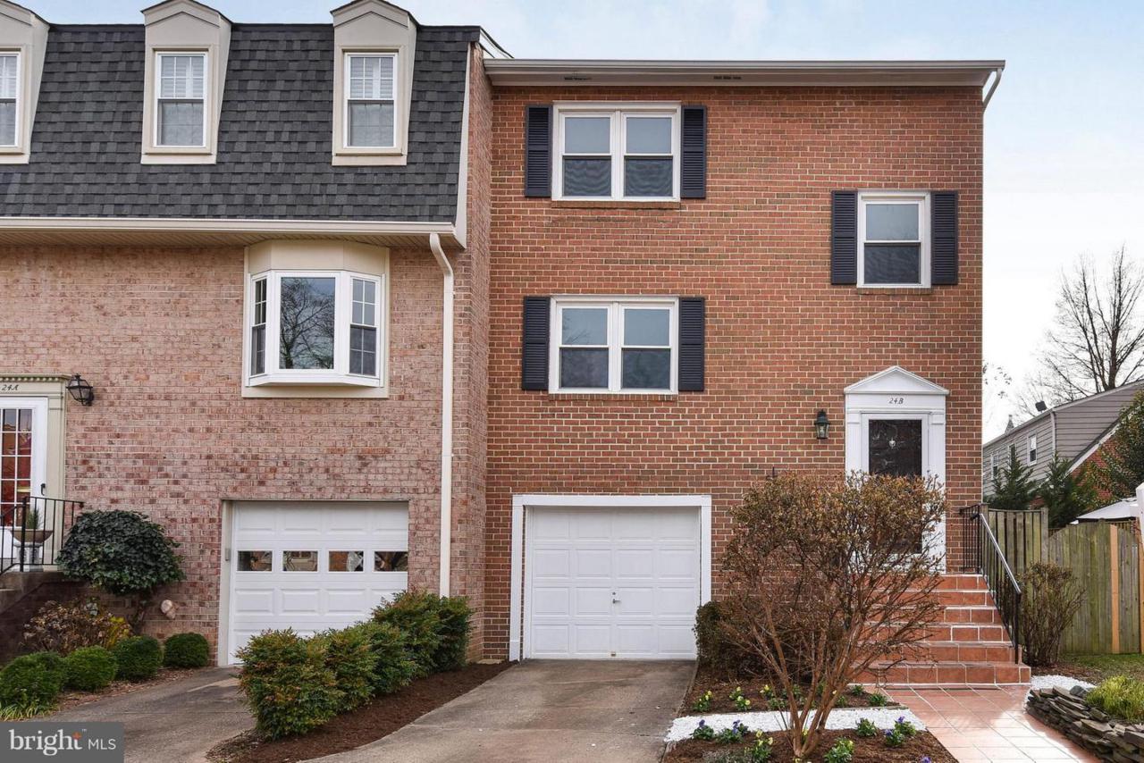 24-B Chapman Street - Photo 1