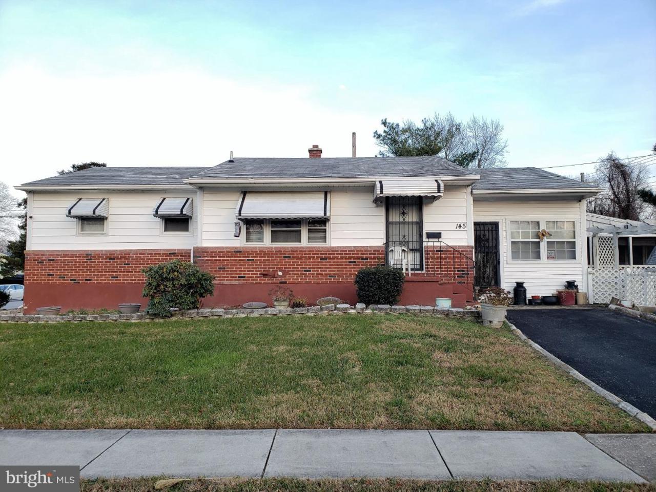 145 Irma Street - Photo 1