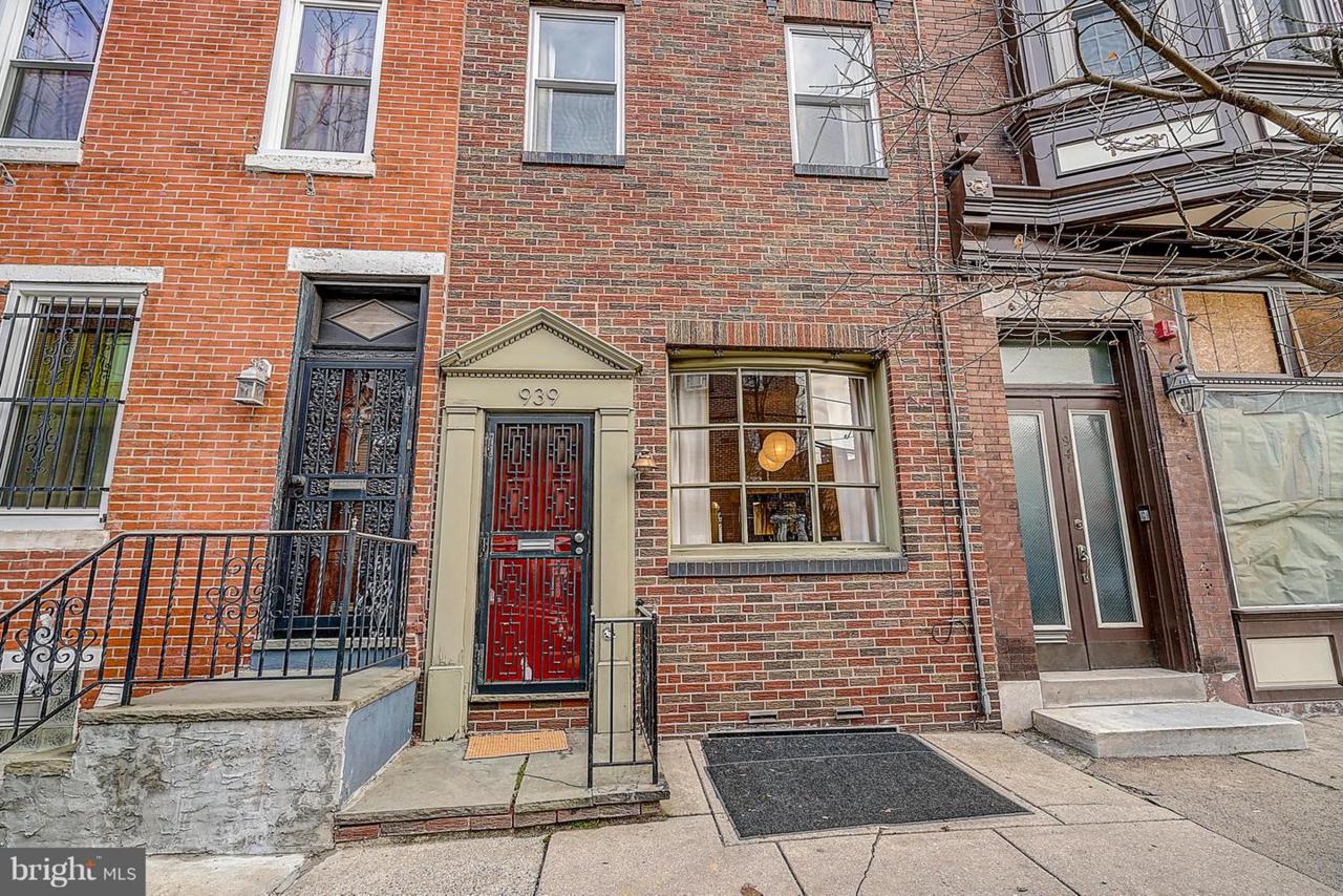 939 8TH Street - Photo 1