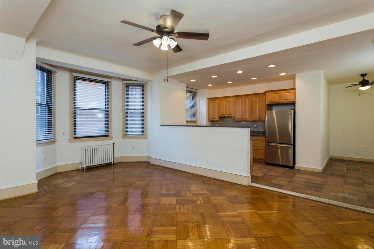 250 13TH Street - Photo 1