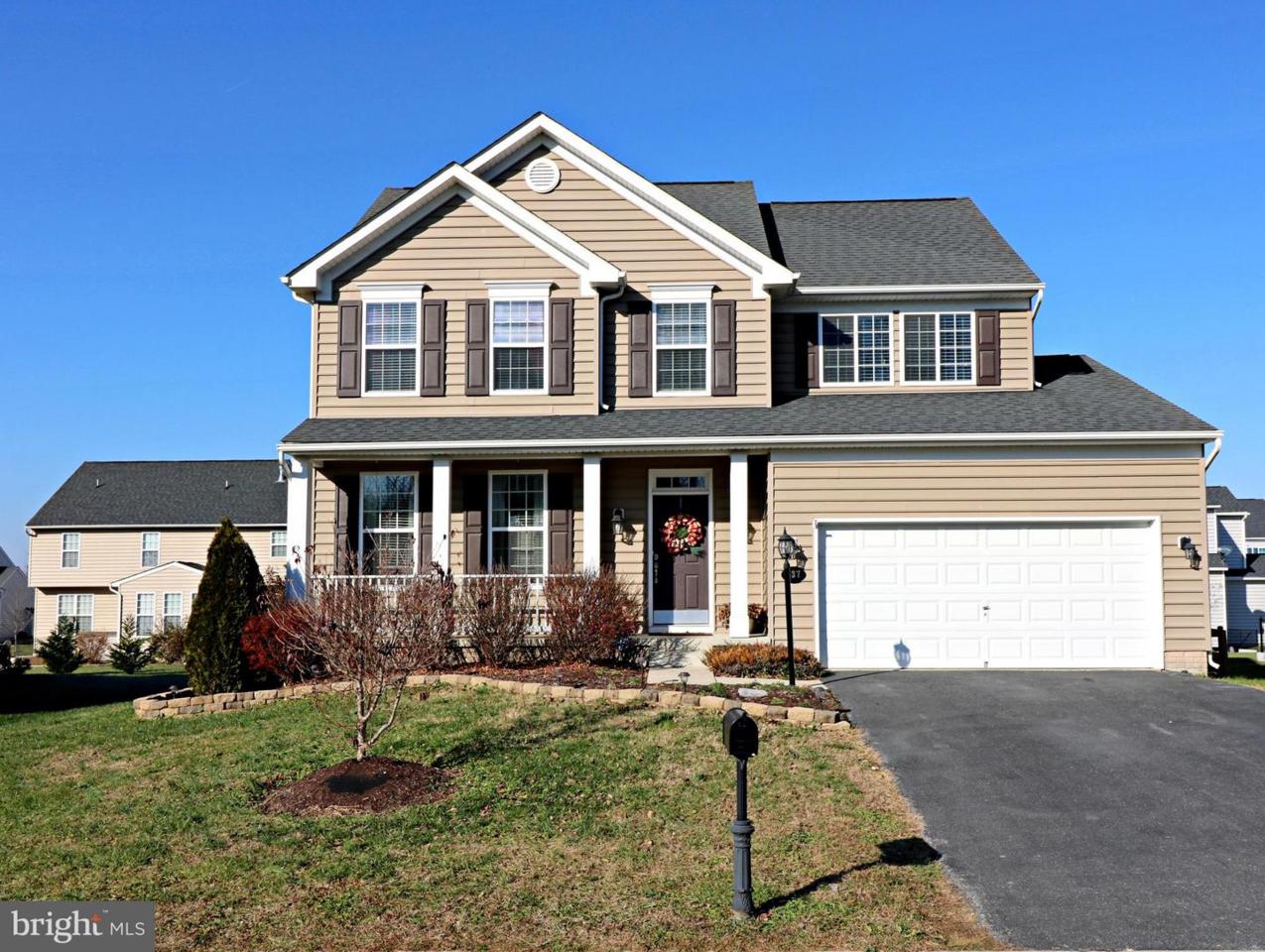 237 Dinwiddie Way - Photo 1