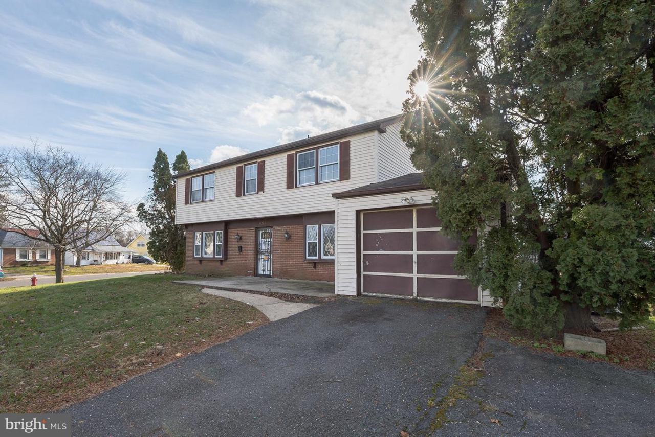 1 Hadley Lane - Photo 1