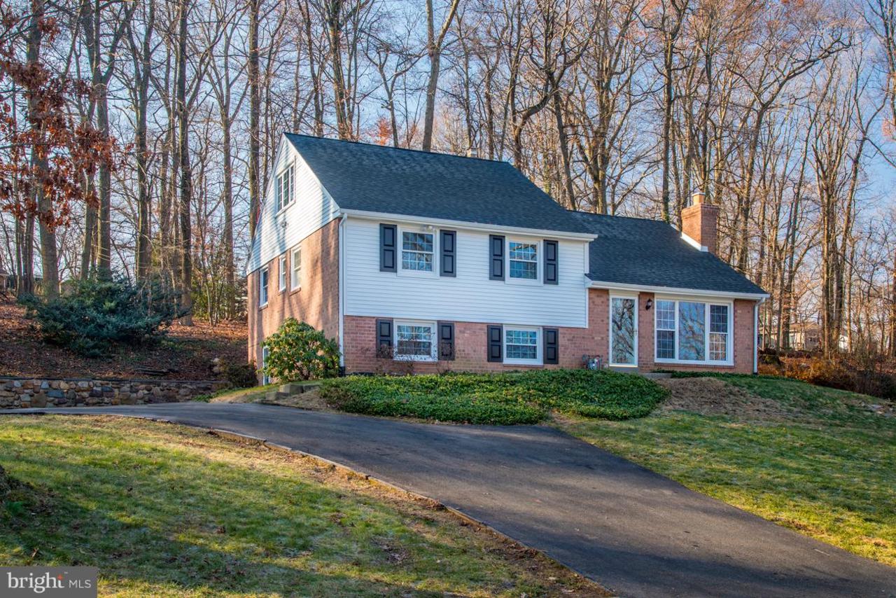 634 Forest Road - Photo 1