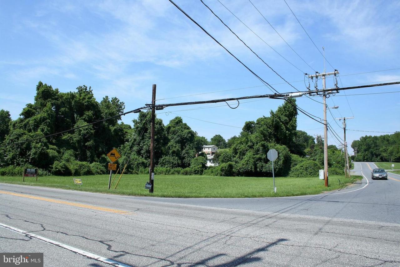 Central Avenue - Photo 1
