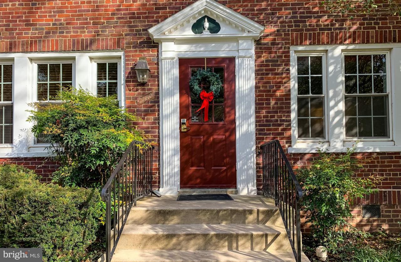 1780 Troy Street - Photo 1