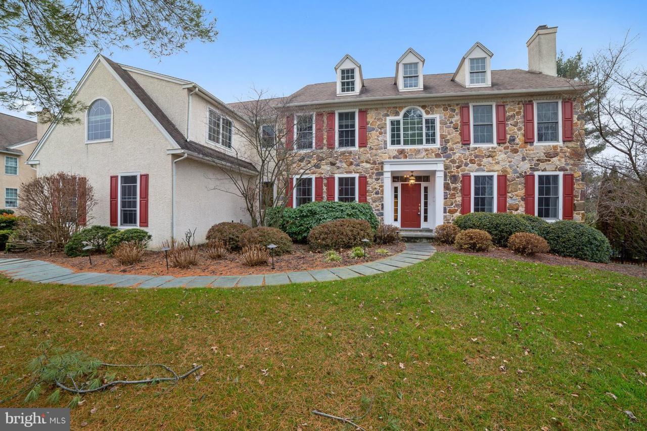 3 Devonshire Lane - Photo 1