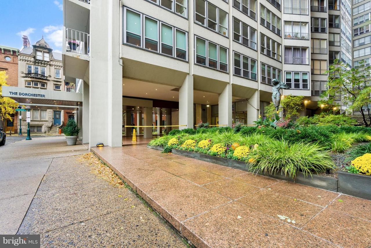 224-230-30 Rittenhouse Square - Photo 1