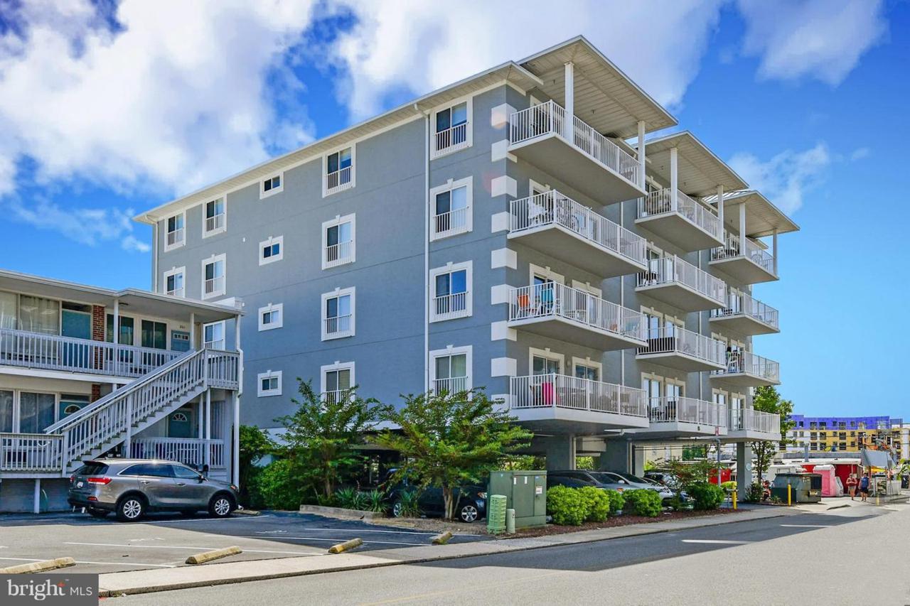 15 45TH Street - Photo 1