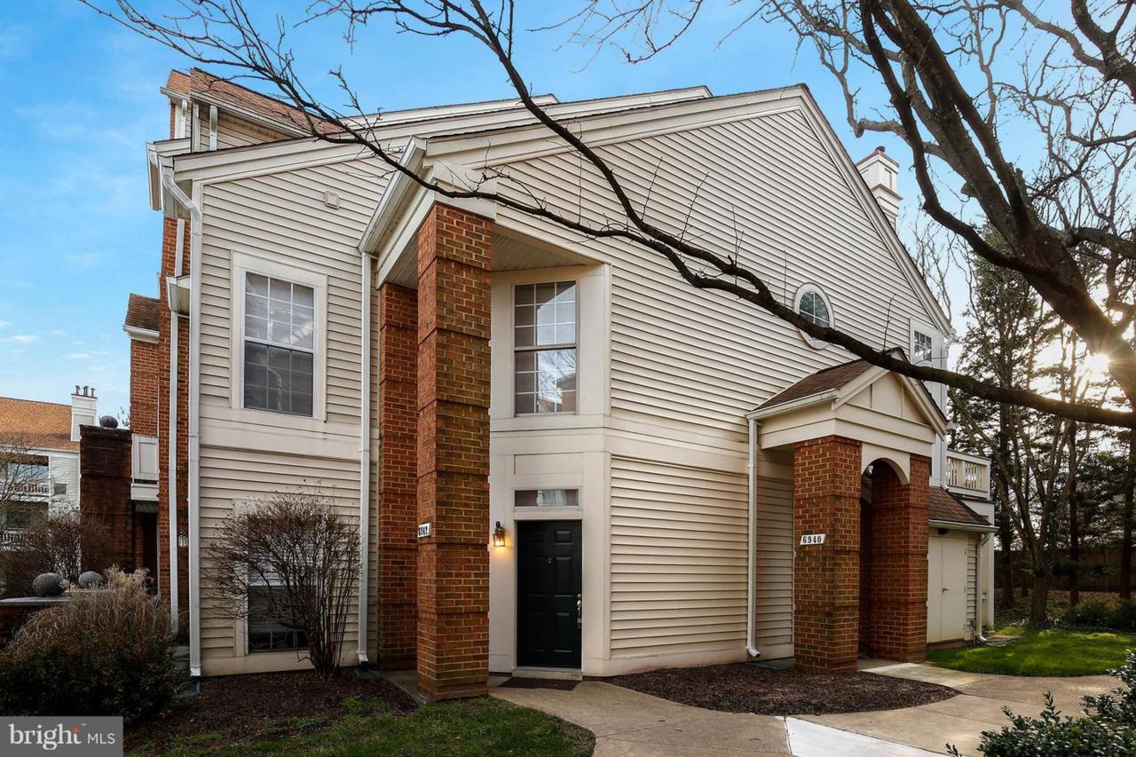 6942 Ellingham Circle - Photo 1