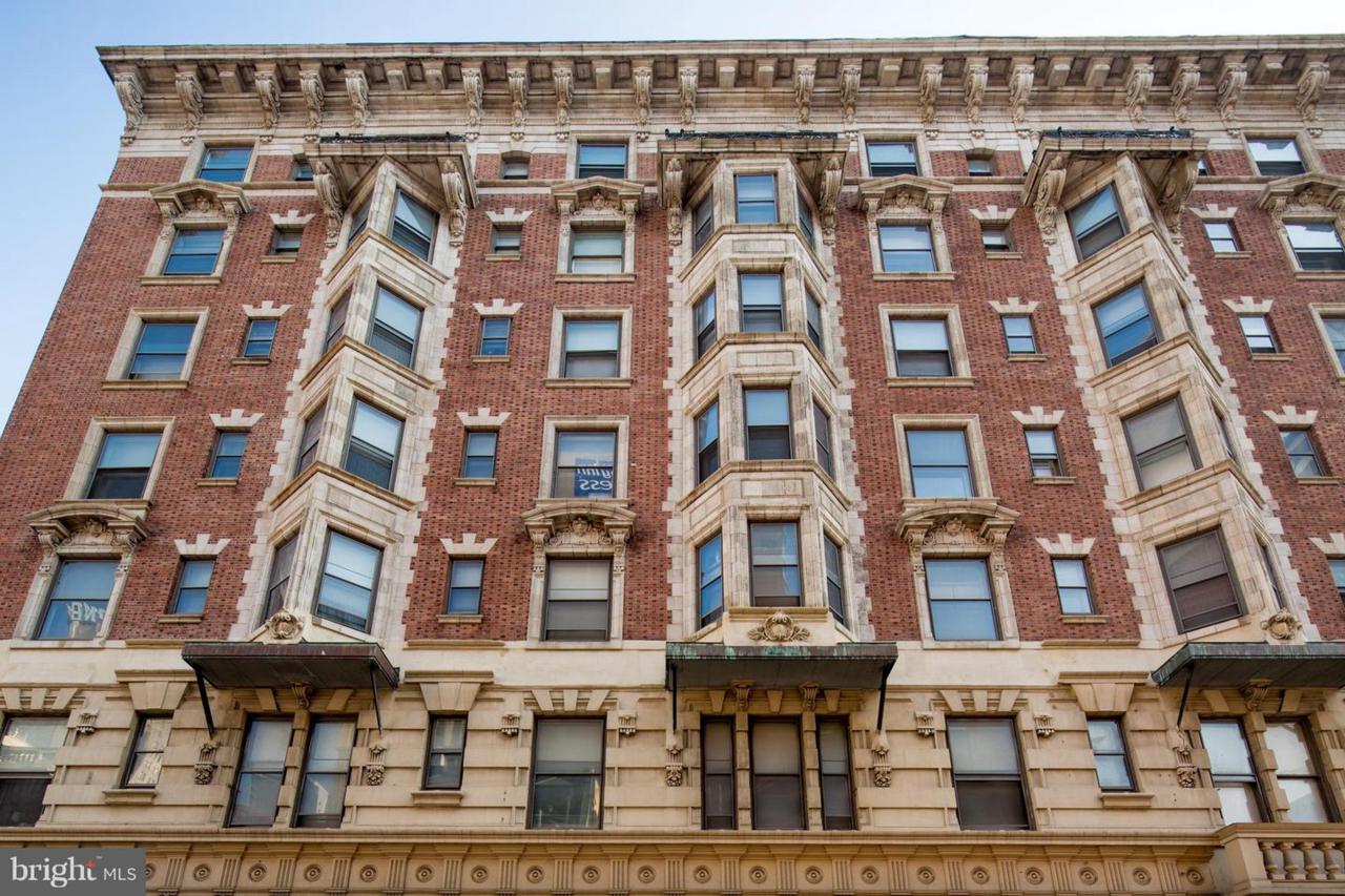 145 13TH Street - Photo 1