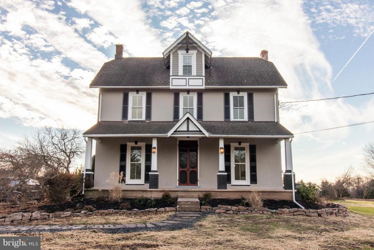 425 Mennonite Road - Photo 1